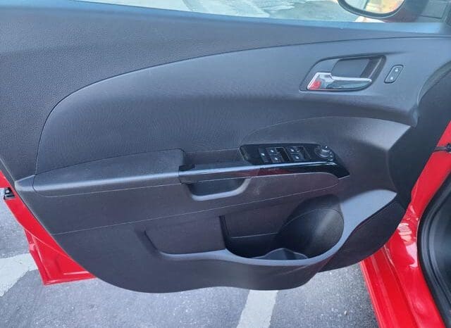 2015 Chevrolet Sonic RS – Hatchback full