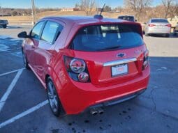 2015 Chevrolet Sonic RS – Hatchback full