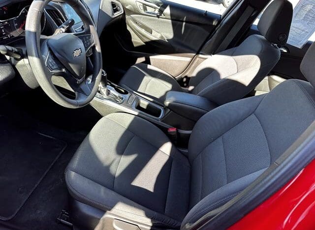 2019 Chevrolet Cruze LT full