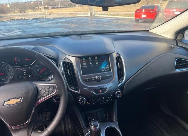 2018 Chevrolet Cruze LT full