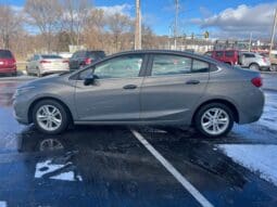 2018 Chevrolet Cruze LT full