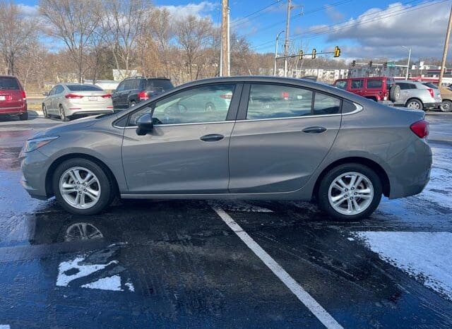 2018 Chevrolet Cruze LT full