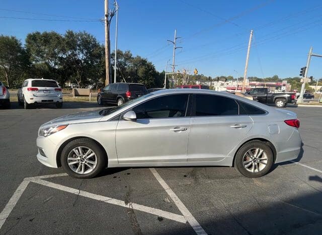 2017 Hyundai Sonata SE full