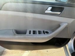 2017 Hyundai Sonata SE full