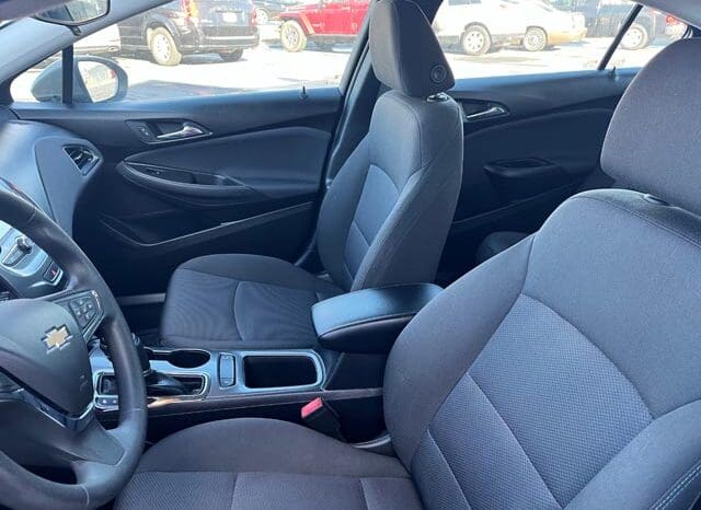 2018 Chevrolet Cruze LT full