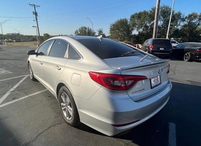 2017 Hyundai Sonata SE full