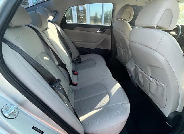 2017 Hyundai Sonata SE full