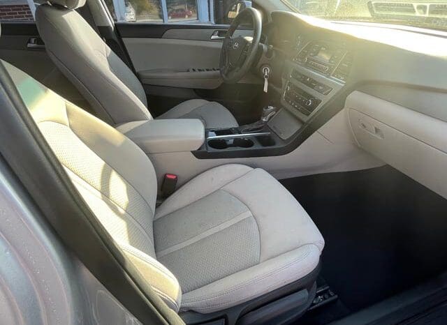 2017 Hyundai Sonata SE full