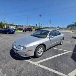 2001 Oldsmobile Aurora V6 Sedan 4D full
