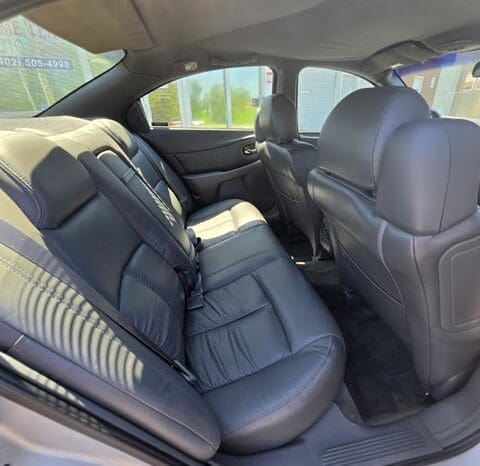 2001 Oldsmobile Aurora V6 Sedan 4D full