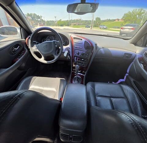 2001 Oldsmobile Aurora V6 Sedan 4D full