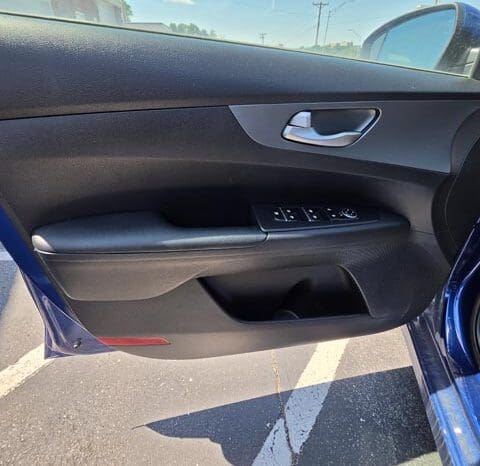 2021 Kia Forte FE Sedan 4D full