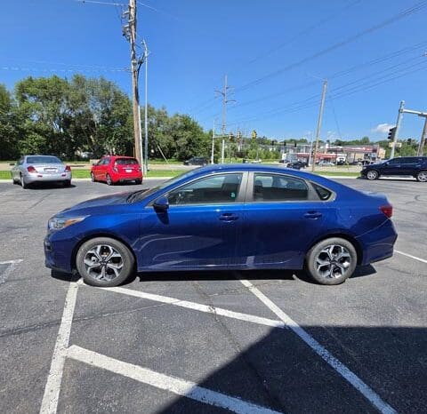 2021 Kia Forte FE Sedan 4D full