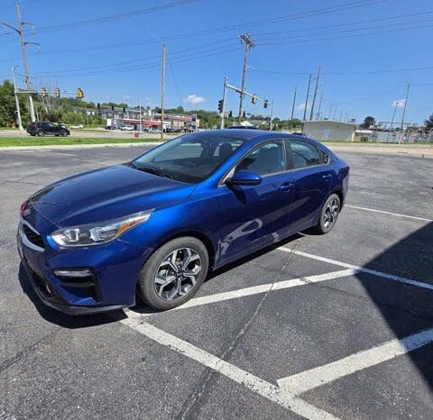 2021 Kia Forte FE Sedan 4D full