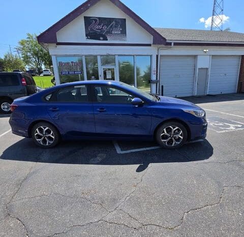 2021 Kia Forte FE Sedan 4D full