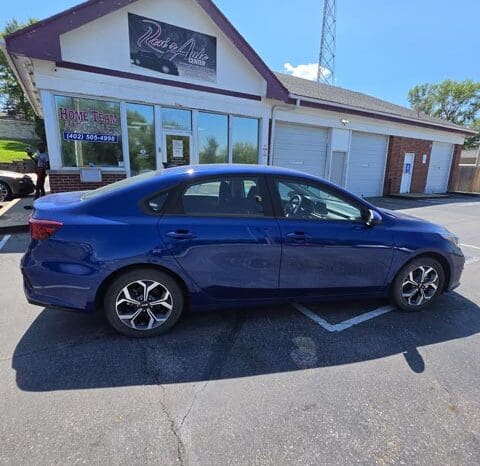 2021 Kia Forte FE Sedan 4D full